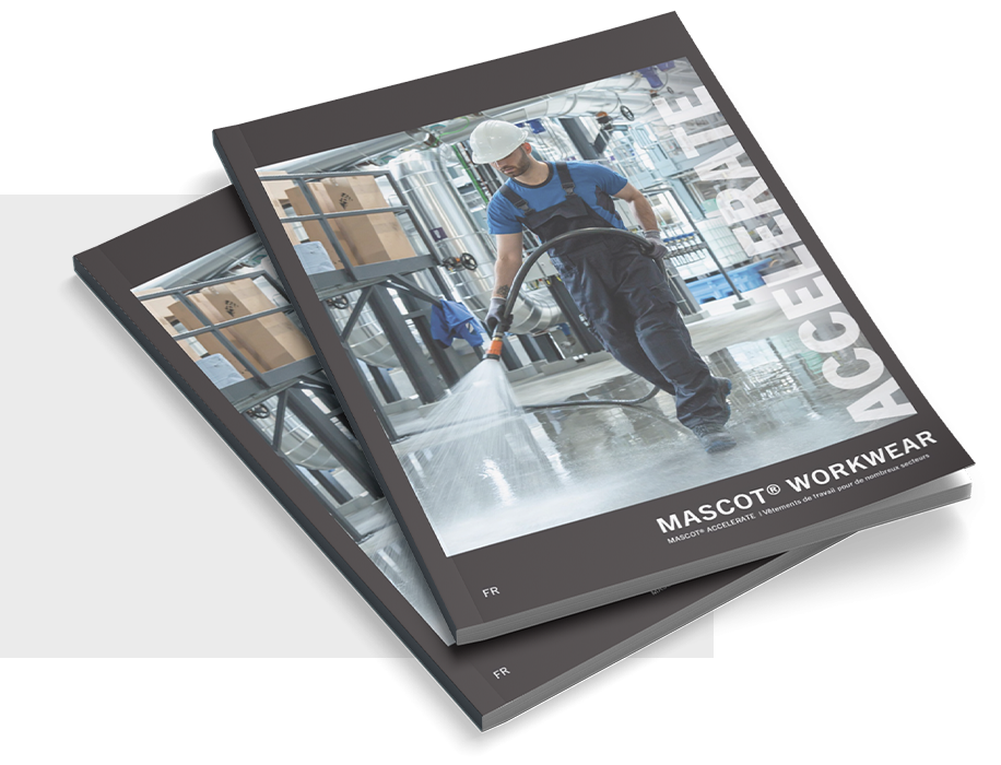 LOGOMOTIF _ mockup magazines - MASCOT ACCELERATE 2026 - HD